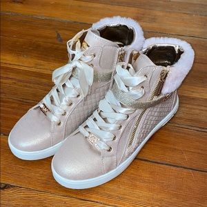 Micheal Kors kid boots